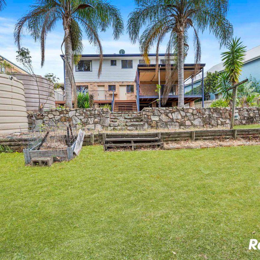 Spacious family home - Photo 1