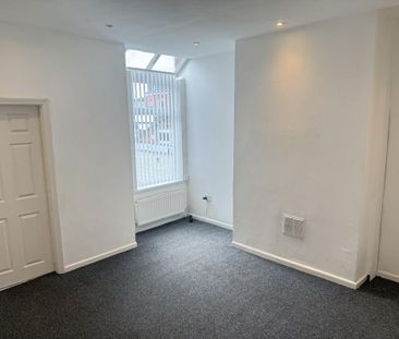 2 bedroom terraced house to rent - Photo 6