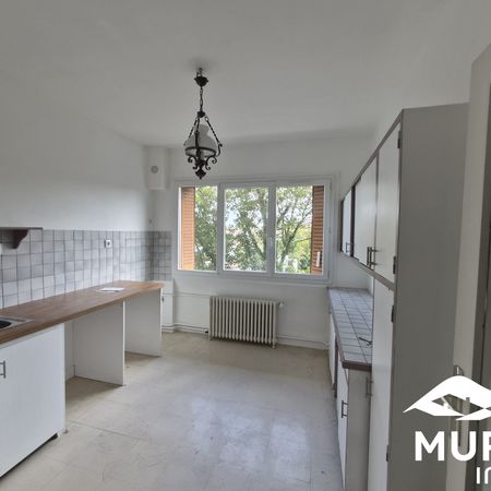 Location Appartement 4 pièces 75m² CHAMALIERES 63400 - Photo 3