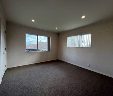 4 Bedroom, 2 Bathroom, 2 Living! - Photo 5