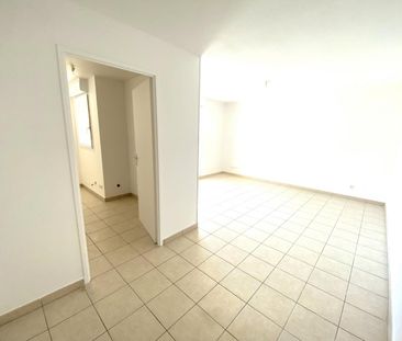 Location Appartement 3 pièces 63m² - Photo 6