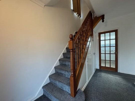 3 bedroom semi-detached house to rent - Photo 1