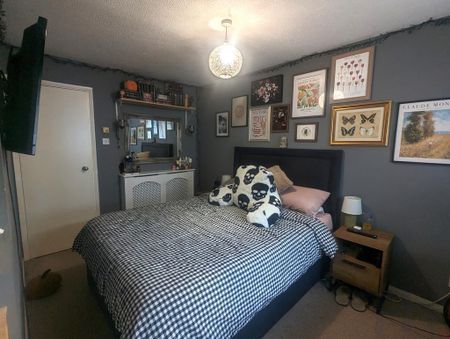 2 bedroom terraced house to rent - Photo 2