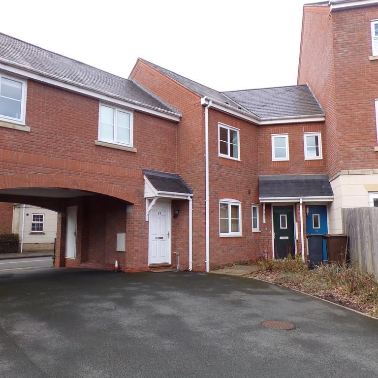 2 bedroom maisonette to rent - Photo 1