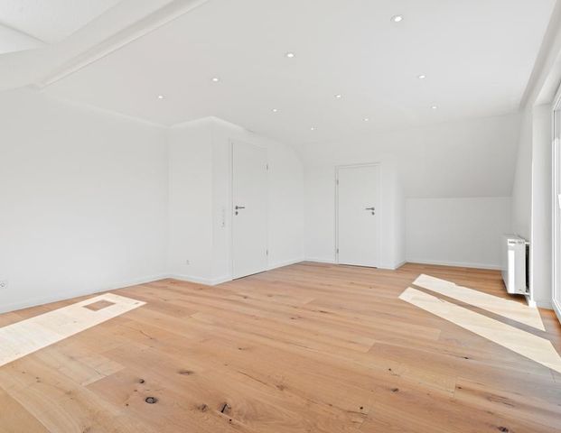 Erstbezug, DG Wohnung - Photo 1