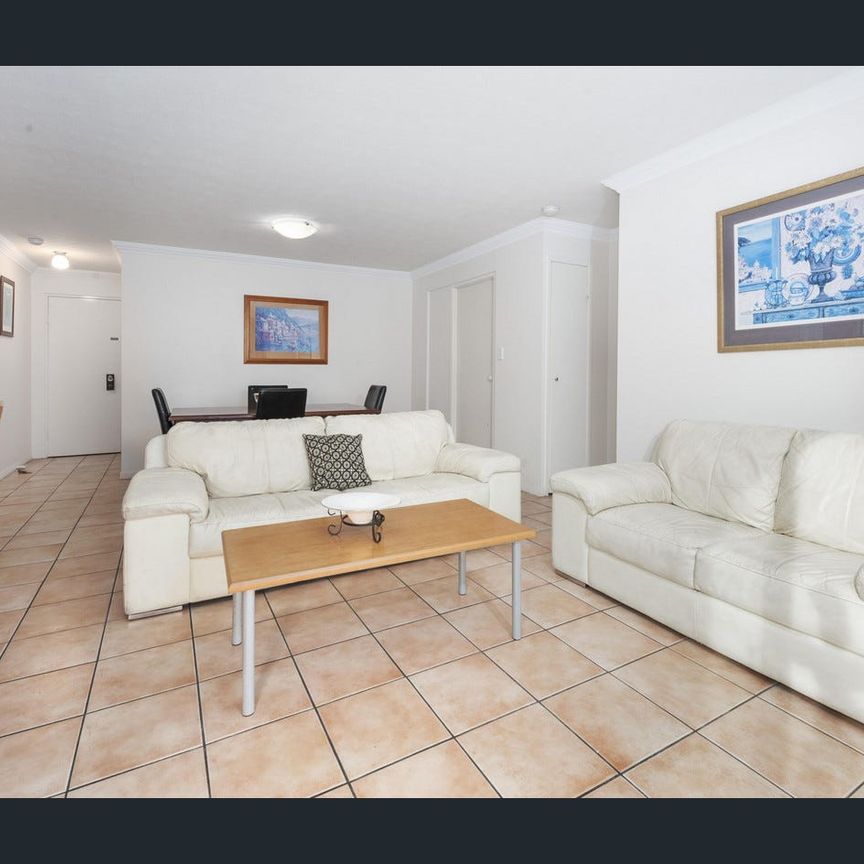 Shared Accommodation - 1 Room For Rent! - Photo 1