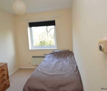 2 bedroom property to rent in Addlestone - Photo 6