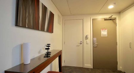 CITY LIFE HOTEL - QUEEN STREET !!!! 67 SQM - DELUXE SUITE - Photo 4