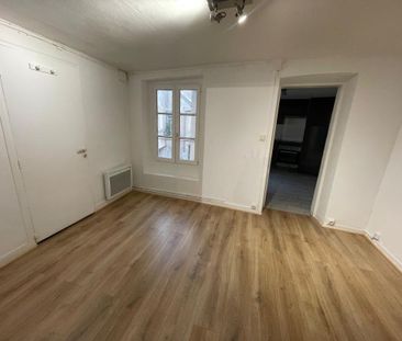 Location Appartement 1 pièce 26m² LA FERTE GAUCHER 77320 - Photo 2