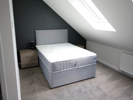 Stanhope Drive (Room 6), Horsforth, Leeds - Photo 3