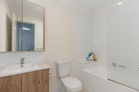 Spacious Townhouse offering Low Maintenance Living in Popular Location - Photo 5