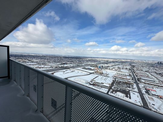 For Lease - 8 Interchange Way Unit# 5703, Vaughan, Ontario - Photo 1