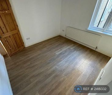 2 bedroom maisonette to rent - Photo 5