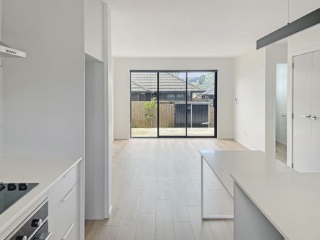 Townhouse Living - Photo 5