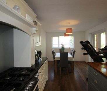 4 bedroom detached house to rent - Photo 6
