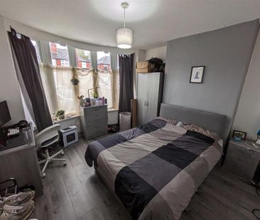 5 bedroom private hall to rent - Photo 4