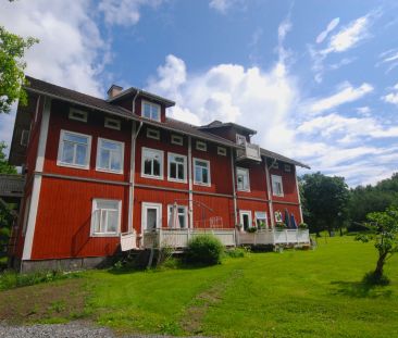Järnvägsparken: Stor tvåa i två plan - Foto 1