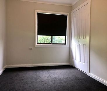 GREAT FAMILY HOME! - Photo 3