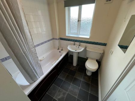 2 bedroom flat to rent - Photo 5