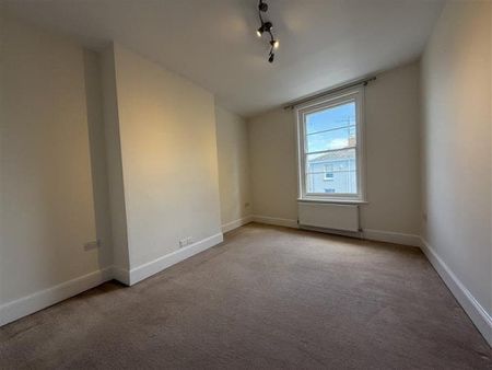 Selkirk Street, Cheltenham, GL52 - Photo 3