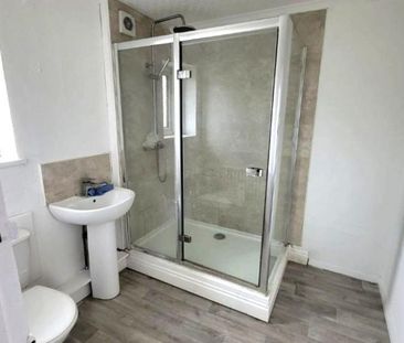 3 bedroom terraced house to rent - Photo 6