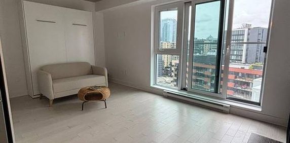 Studio for rent in Griffintown - Photo 2