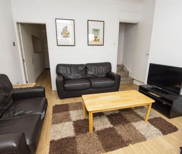 4 bedroom house to rent - Photo 2