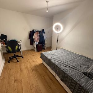 Room in a Shared House, Hampden Way, N17 - Photo 3