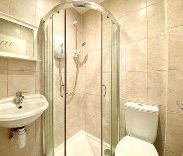 Studio Flat, Lydford Road, NW2 - Photo 2