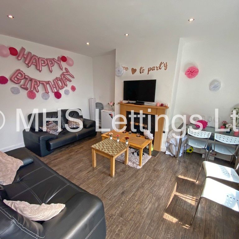 14 Royal Park View, Leeds, Leeds, LS6 1HN - Photo 1