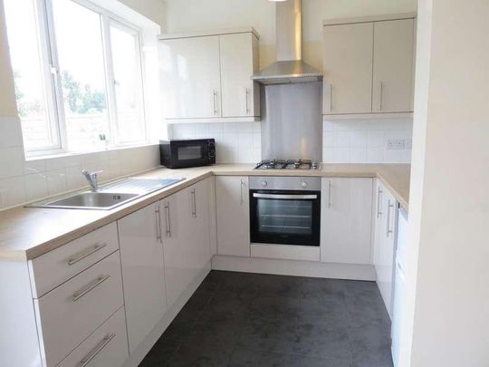 Bedroom Detached House In Winton, BH9 - Photo 1