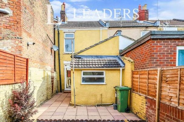 Penhale Road, Fratton, PO1 - Photo 1