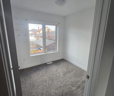 For Lease - 18 Marina Palace N/A, Welland, Ontario - Photo 1