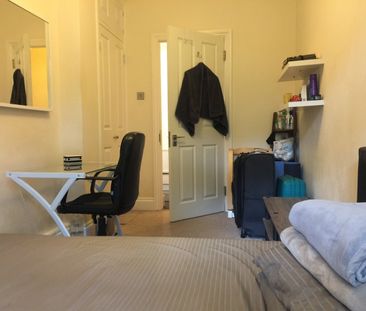 Room in a Shared House, Wenlake Estate, EC1V - Photo 3