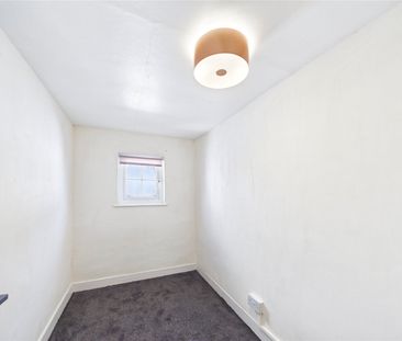 Farm Road, Great Oakley, Harwich, CO12 5AL - Photo 6