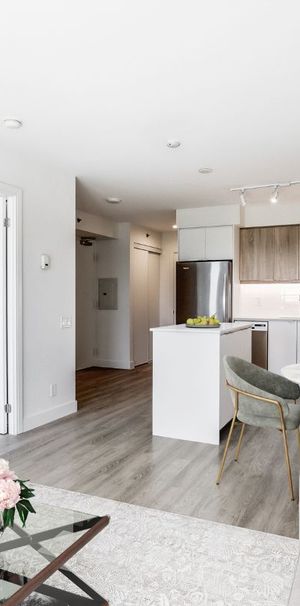 620 Martin Grove Rd - Photo 2