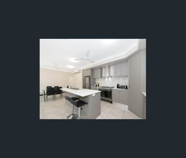 MODERN 4 BEDROOM HOME IN POPULAR SUBURB OF COSGROVE - Photo 4