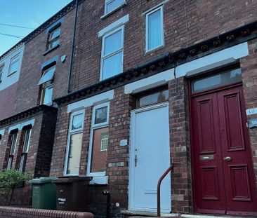 Wesley Street Room 1 - Photo 3