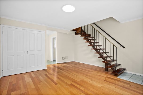 Neat & Comfortable Unit in a Convenient Location - Photo 1