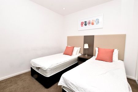 1911/151 City Road - Photo 2