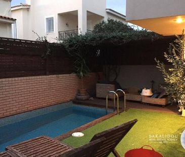 Μεζονέτα για ενοικίαση Άνω Γλυφάδα (Γλυφάδα) - Photo 1
