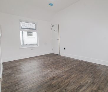 Shirley Road, Roath, Cardiff - Photo 3