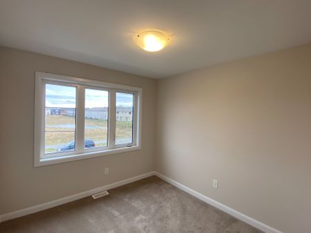 For Lease - 213 Invention Boulevard, Kanata, Ontario - Photo 2