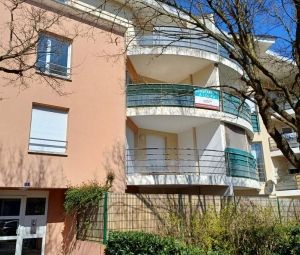 Location Appartement à LE PONT DE CLAIX - Photo 1