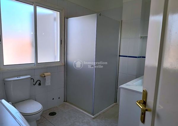 Se alquila en Costa del Silencio apartamento de 2 dormitorios