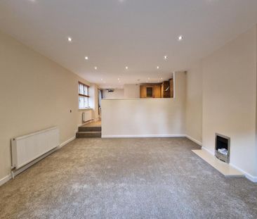 3 bedroom end of terrace house to rent - Photo 1