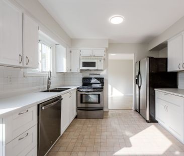 For Lease - 586 Creekview Circle, Pickering, Ontario - Photo 6