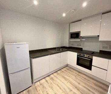 2 bedroom flat to rent - Photo 4