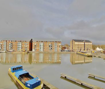 Merchants Quay, Gloucester Docks - Photo 6