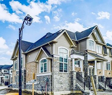 For Lease - 15 Andrew Knowles Lane, East Gwillimbury, Ontario - Photo 1